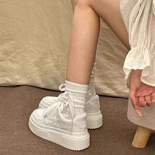 Damen Plattform-Sneaker mit atmungsaktivem Leder-Obermaterial und dämpfender Sohle EB