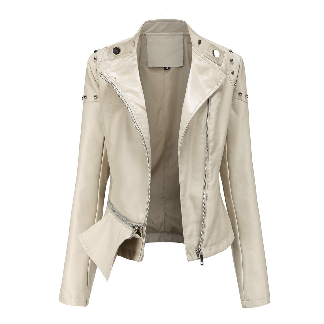Damen nan asymmetrische Kunstleder-Bikerjacke mit Nietenapplikation und tailliertem Schößchen EB