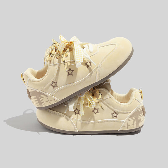 Damen Sneakers mit modernem Sternen-Muster und weicher Dämpfung EB