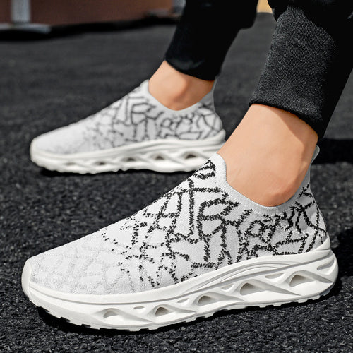 Damen Sportliche Slip-On Sneakers mit atmungsaktiver Oberflächenstruktur und dämpfender Sohle EB