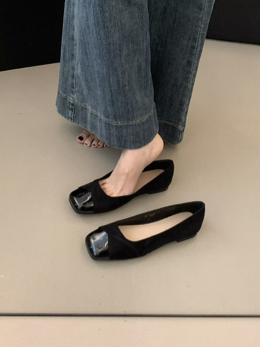Damen Komfortable Ballerinas aus hochwertigem Wildleder mit eleganter Lackspitze EB
