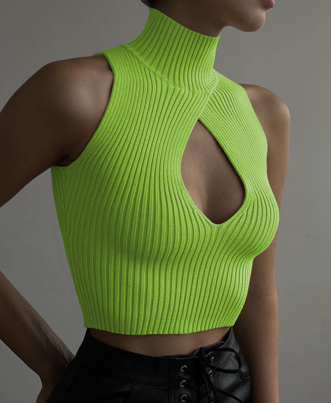 Damen Crop-Top mit hohem Kragen und tiefem Ausschnitt EB