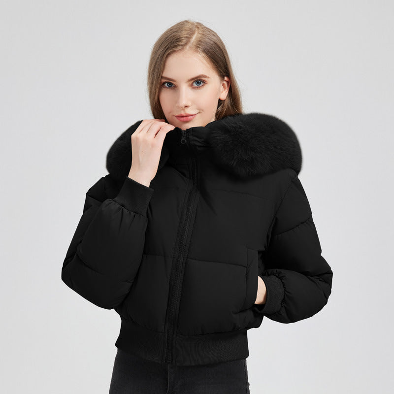 Damen nan kurzer gesteppter Kapuzenblouson mit Webpelzblende und geripptem Saum EB