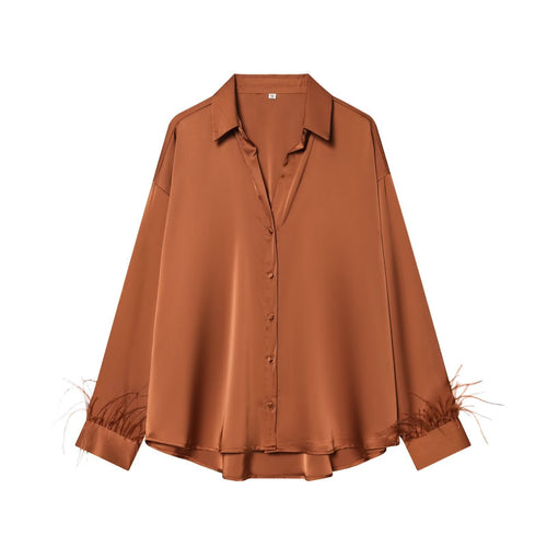 Damen Seidenbluse mit eleganten Federn an den Ärmelabschlüssen EB