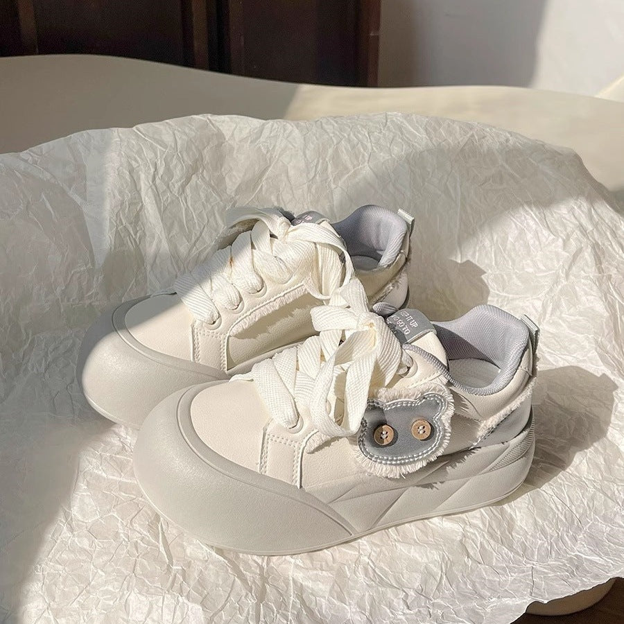 Damen Trendige Sneakers mit einzigartigem Blumen-Detail EB
