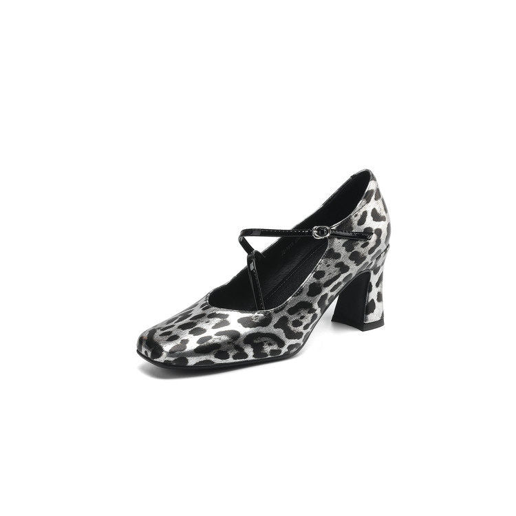 Damen Mary Jane Pumps mit elegantem Tiermuster und bequemem Blockabsatz EB