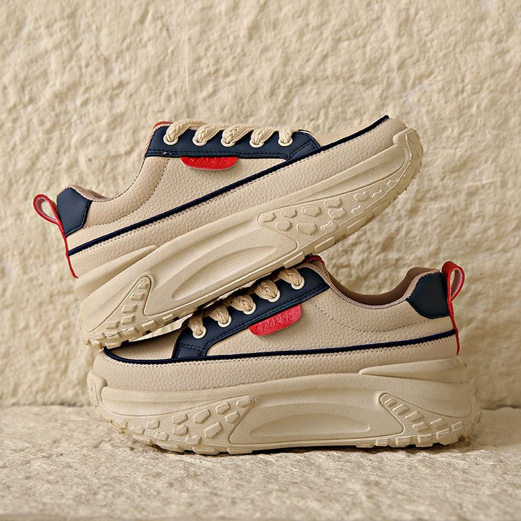 Damen Trendige Komfort-Sneaker mit extraleichtem Profil und flexiblem Obermaterial EB
