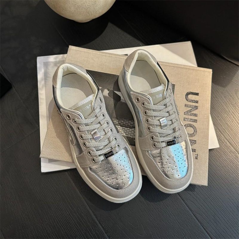 Damen Sportliche Sneakers mit reflektierendem Obermaterial und gepolsterter Innensohle EB