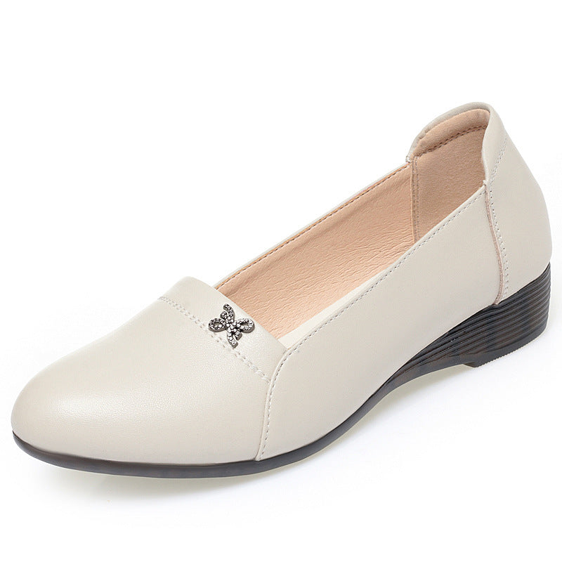 Damen Elegante Mokassins mit dekorativem Schmuckdetail EB