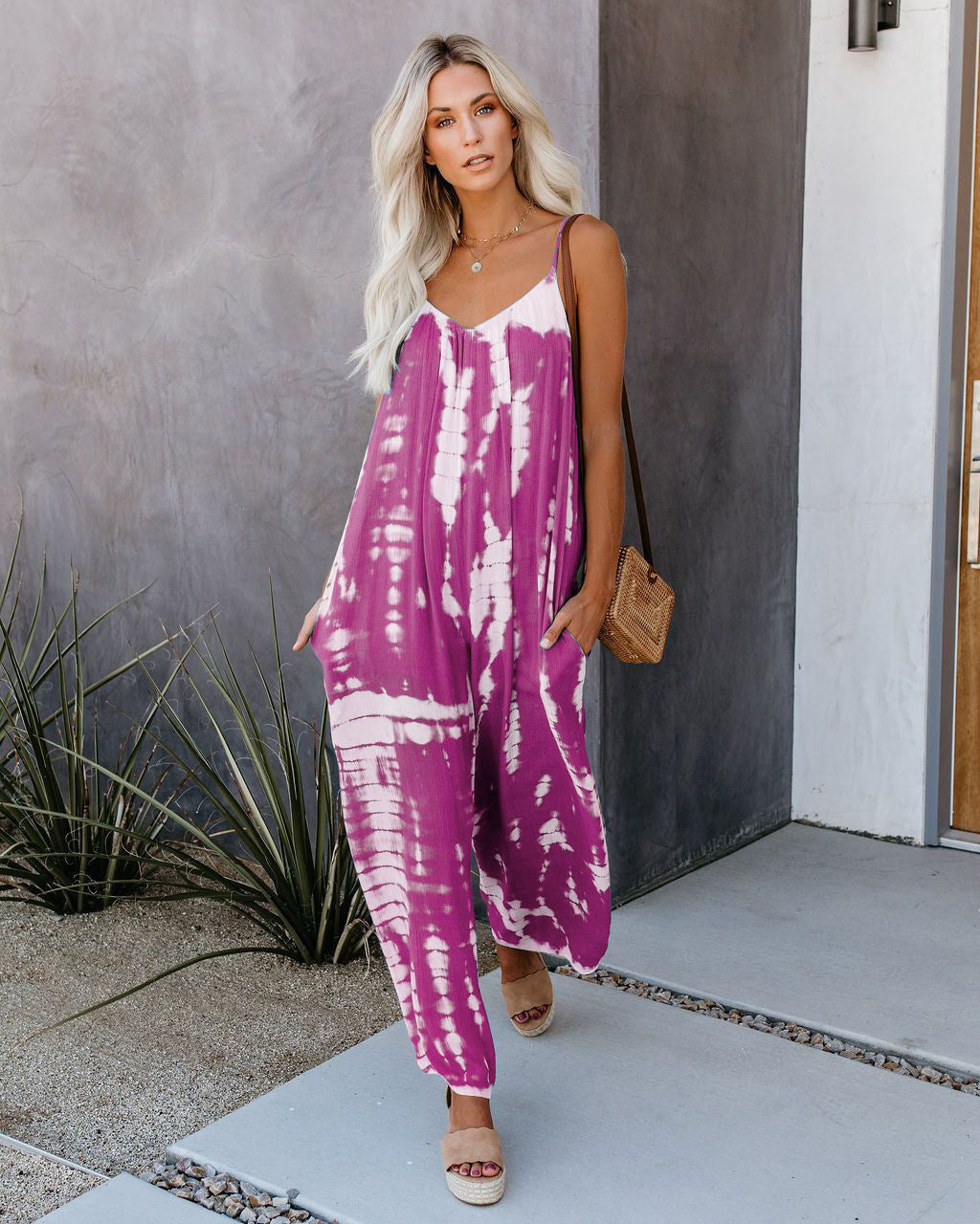 Damen Elegantes Jumpsuit mit Spaghettiträgern und weitem Bein EB