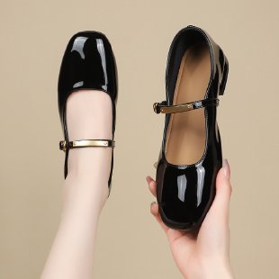Damen Lackleder Ballerinas mit verstellbarem Riemen und goldener Schnalle EB