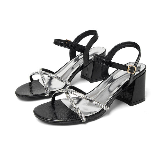 Damen elegante Riemchen-Sandaletten mit glitzerndem Akzent und moderatem Blockabsatz EB
