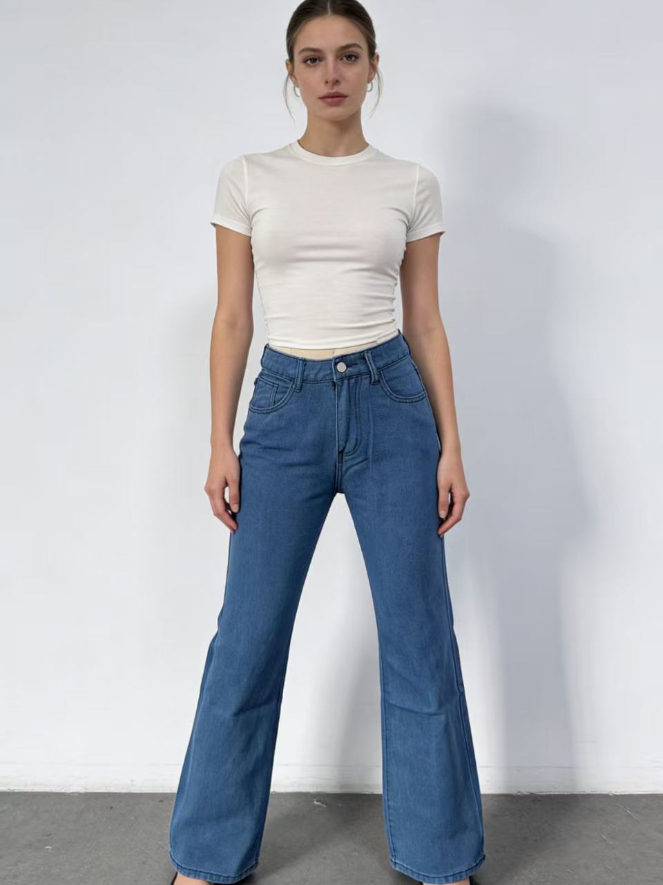 Damen nan hochgeschnittene weich fallende Schlagjeans aus Stretch-Denim mit figurformender Passform EB