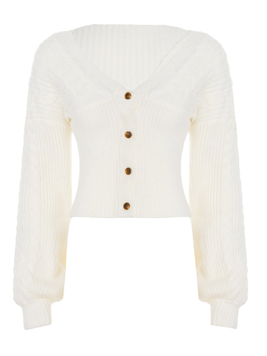 Damen nan taillierter Strickcardigan mit V-Ausschnitt, Zopfmusterärmeln und dekorativen Holzknöpfen EB