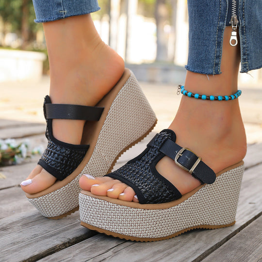 Damen Wedge-Pantoletten mit geflochtenem Obermaterial und elegantem Riemen EB