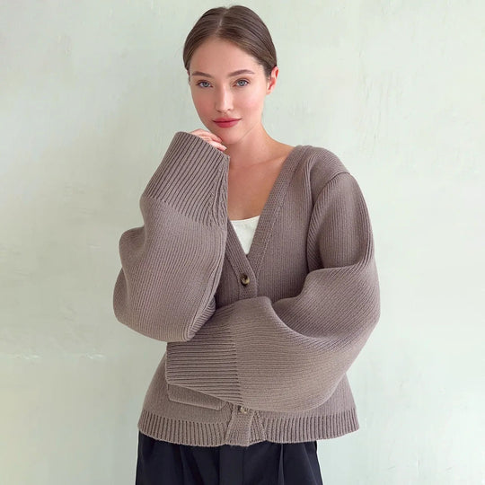 Damen Modische Strickjacke mit XL-Ärmeln und Taschen EB