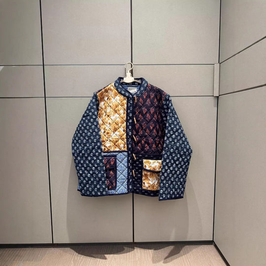 Damen Patchwork Steppjacke mit aufwendigen Mustern und praktischen Taschen EB