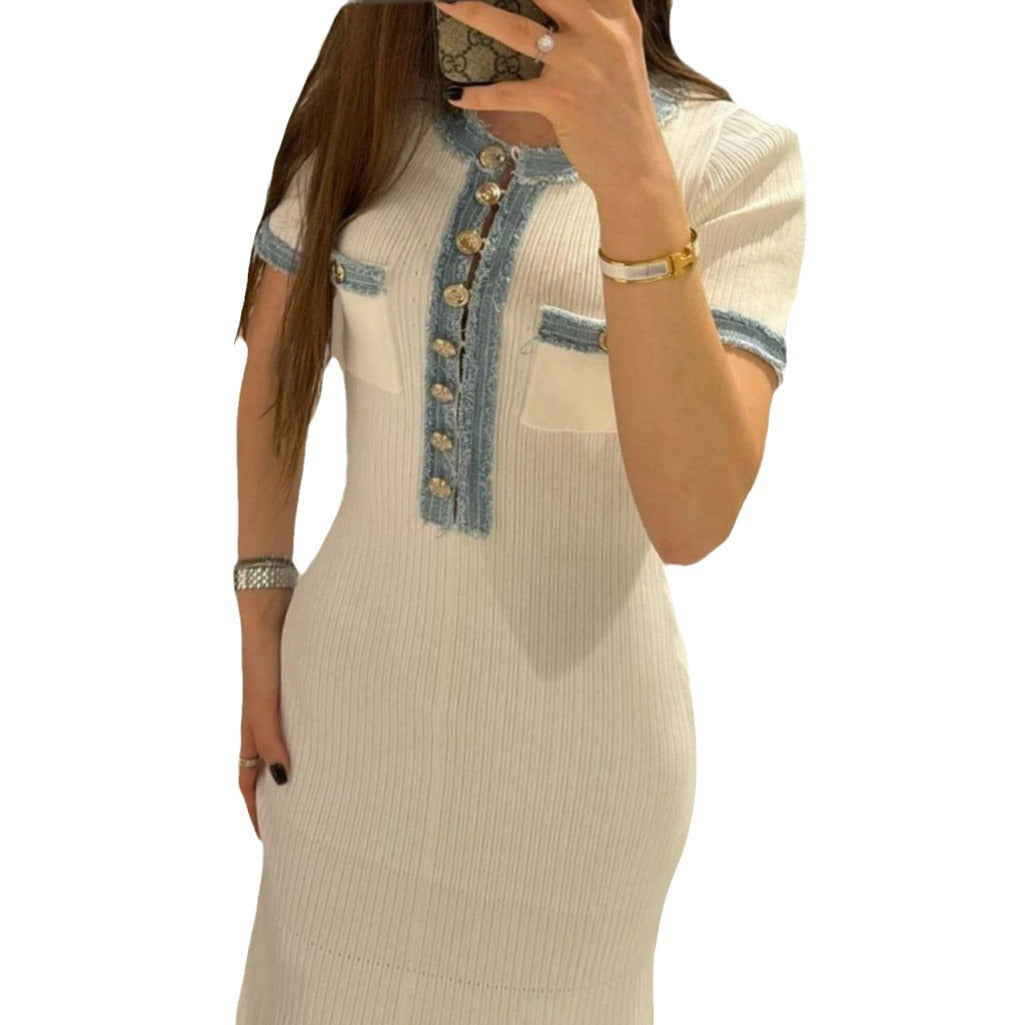 Damen Elegantes, figurbetontes Maxikleid mit modernen Knopfdetails und seitlichem Schlitz EB