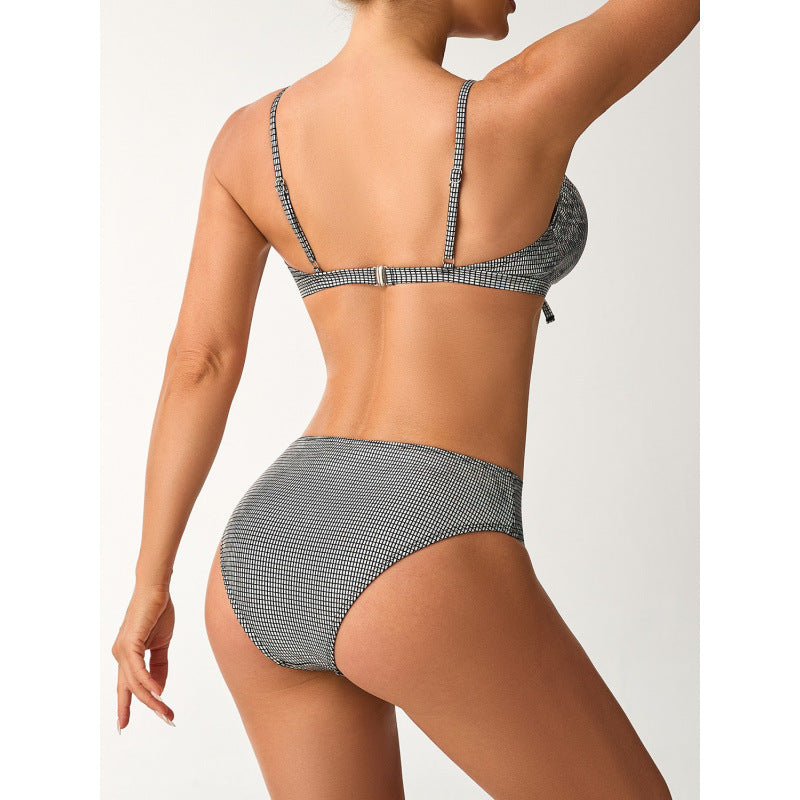 Damen Bikini mit modischem Knoten und hoch geschnittenem Slip EB