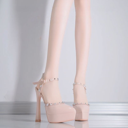 Damen Plateau High Heels mit spitzen Metallakzenten EB