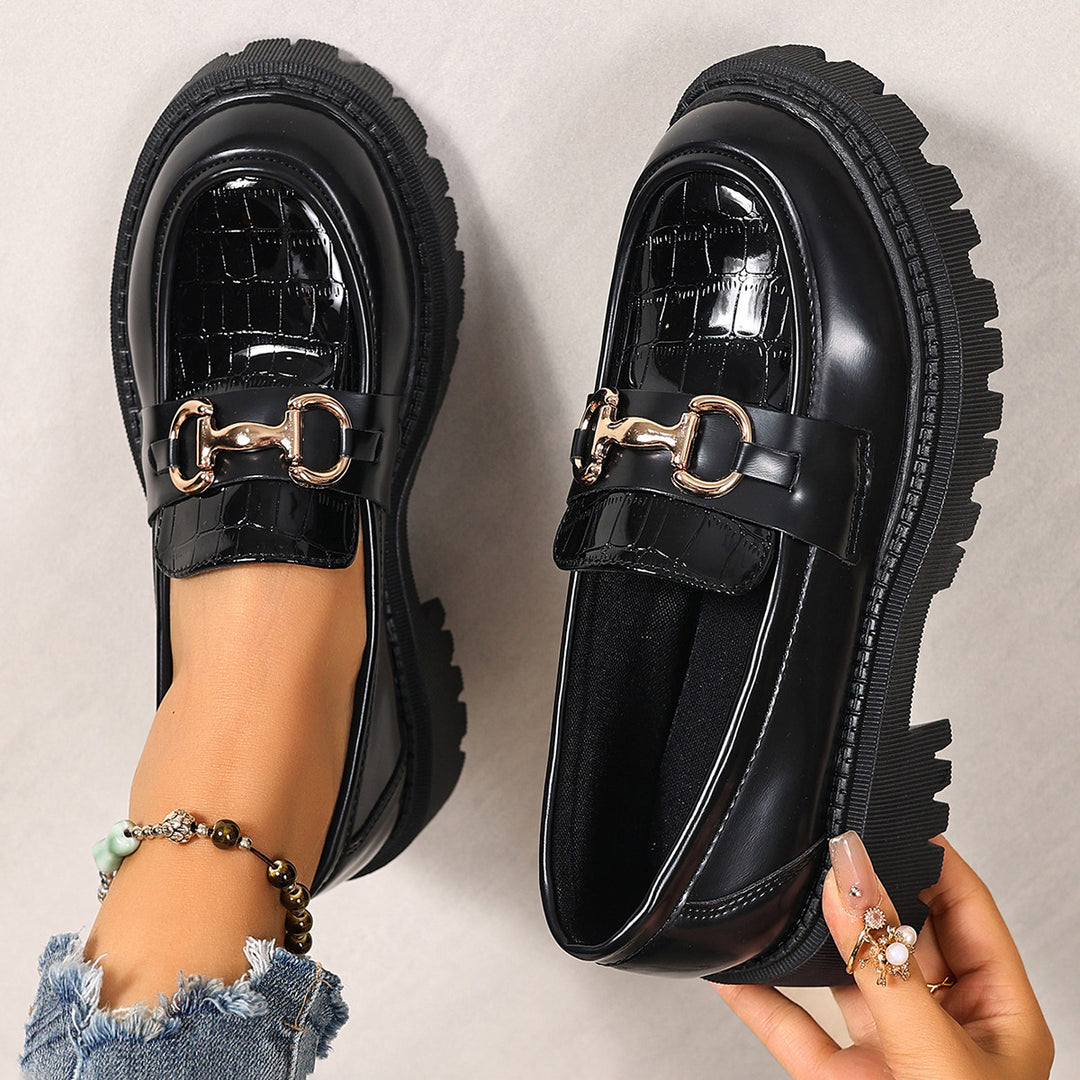 Damen Mokassins mit glänzender Lackoberfläche und robustem Profil EB