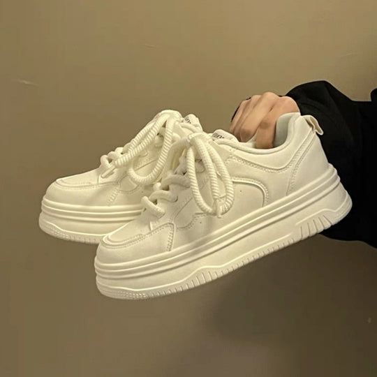 Damen Komfortable Sneaker mit dicker Gummisohle und atmungsaktivem Obermaterial EB