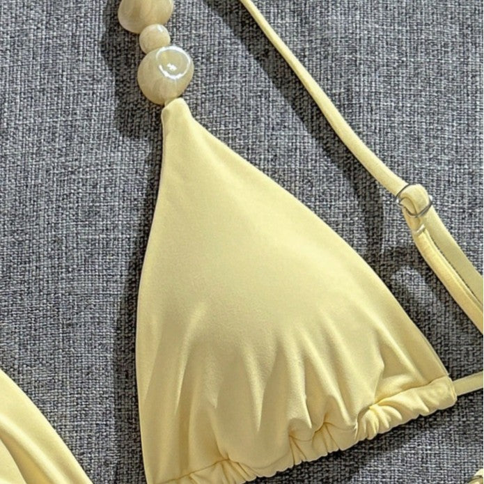 Damen Triangel-Bikini mit dekorativen Perlenakzenten und feinem Minimaldesign EB