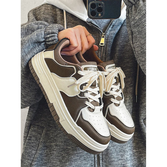 Damen Sneaker mit verstärktem Dämpfungssystem und modernem Design EB
