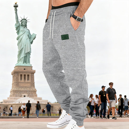 Herren Slim-Fit Sweat-Jogger mit elastischem Bund, Tunnelzug und gerippten Bündchen EB