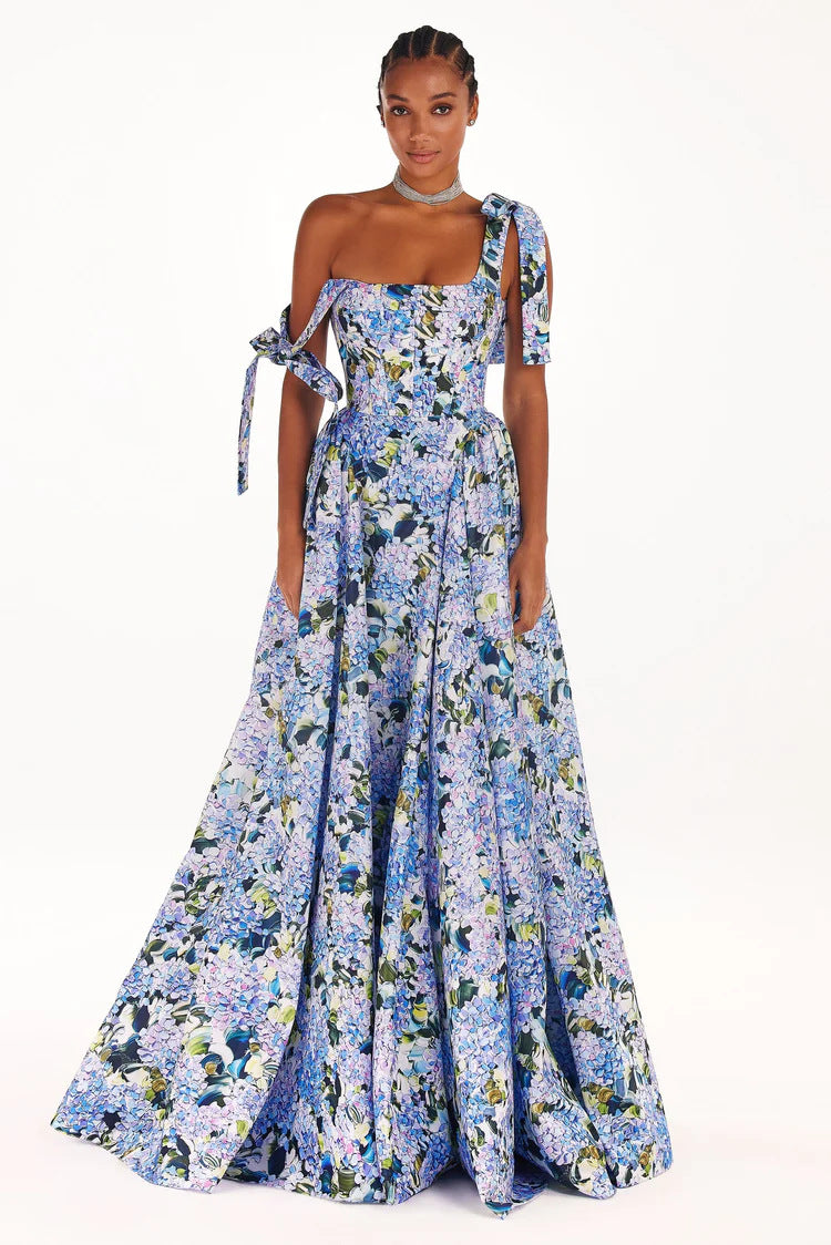 Damen Elegantes Maxikleid mit schulterfreien Trägern und floralem Print EB