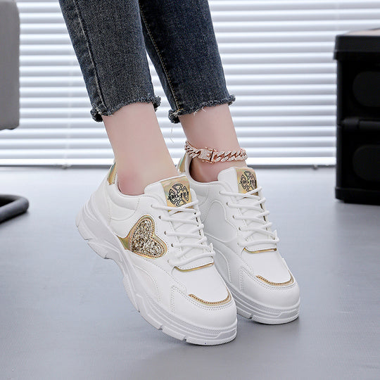 Damen Sportliche Sneakers mit glitzerndem Herz-Detail EB