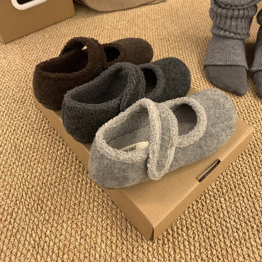 Damen Hausschuhe mit verstellbarem Riemen und kuscheligem Innenfutter EB