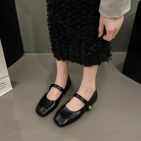 Damen Ballerinas mit elegantem Riemen und weicher Lederoberfläche EB