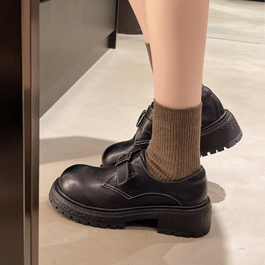 Damen Schnürschuhe mit praktischem Riemen von EB