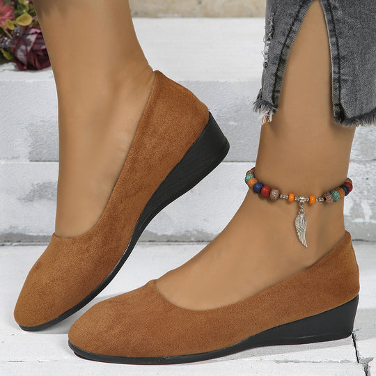 Damen Komfort-Keilabsatz-Ballerina aus Veloursleder EB