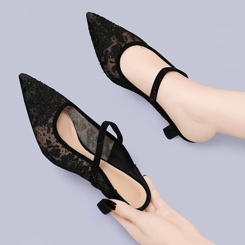 Damen Elegante Slingback-Pumps mit feinen Spitzen-Details und bequemer Absatzhöhe EB