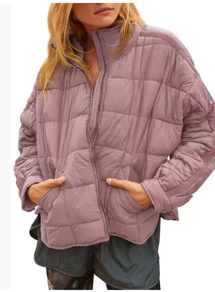Damen Leichte Steppjacke mit hohem Kragen und praktischen Taschen EB