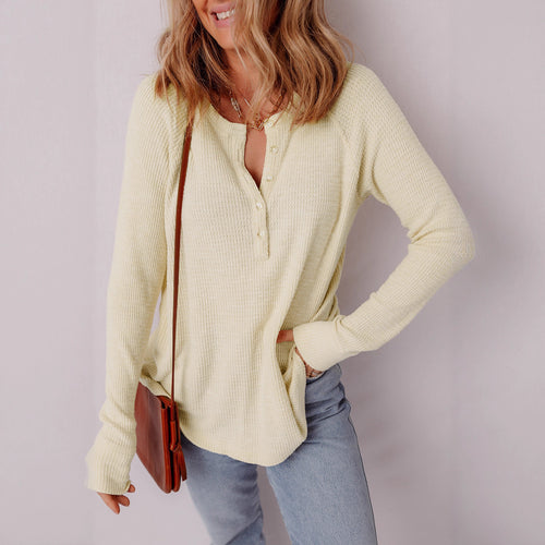 Damen lässiger Henley-Pullover aus strukturiertem Material EB