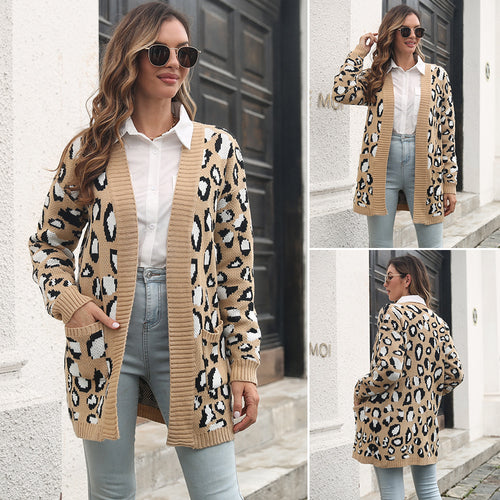 Damen Strickjacke mit modernem Leopardenmuster und Taschen EB