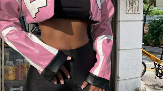 Damen cropped Kunstlederjacke im auffälligen Design EB