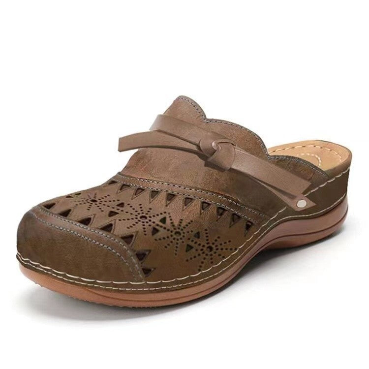 Damen Atmungsaktive Clogs mit floralem Lochdesign und anatomischem Fußbett EB