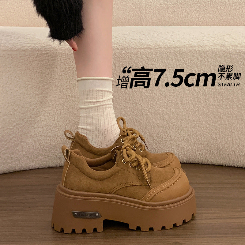 Damen Chunky Schnürschuhe mit robustem Plateau von EB