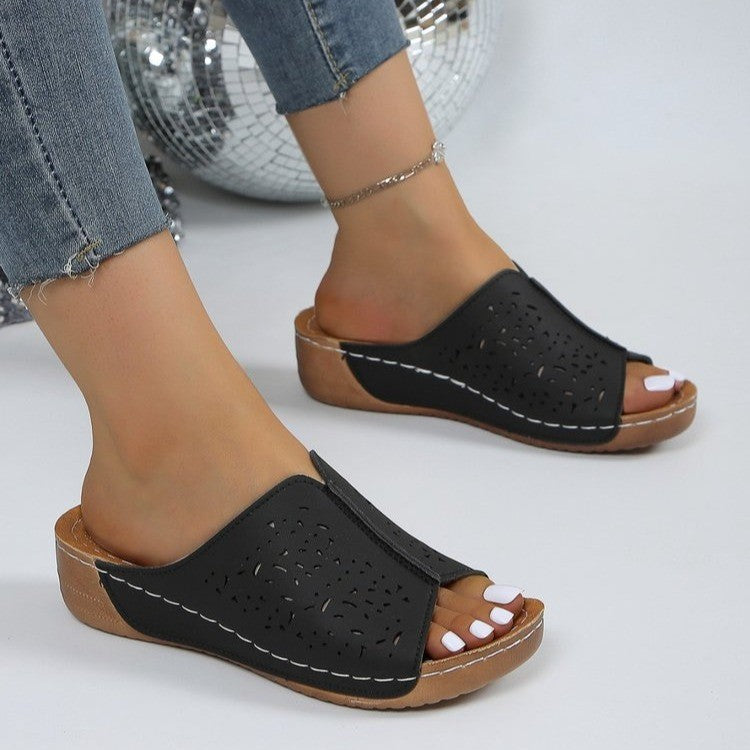 Damen Komfortable Clogs mit perforiertem Design und rutschfester Sohle EB