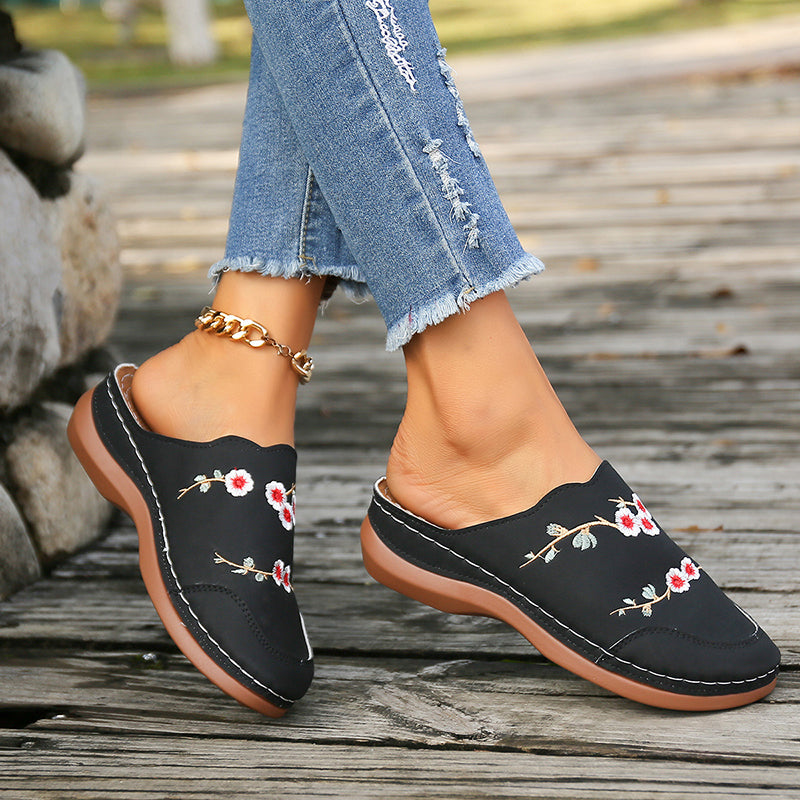 Bestickte Vintage-Blumen Hausschuhe EB