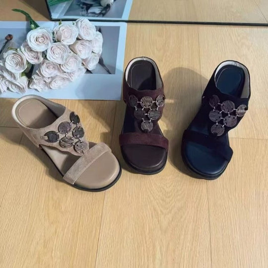 Damen elegante Keil-Pantoletten mit exklusiven Verzierungen EB