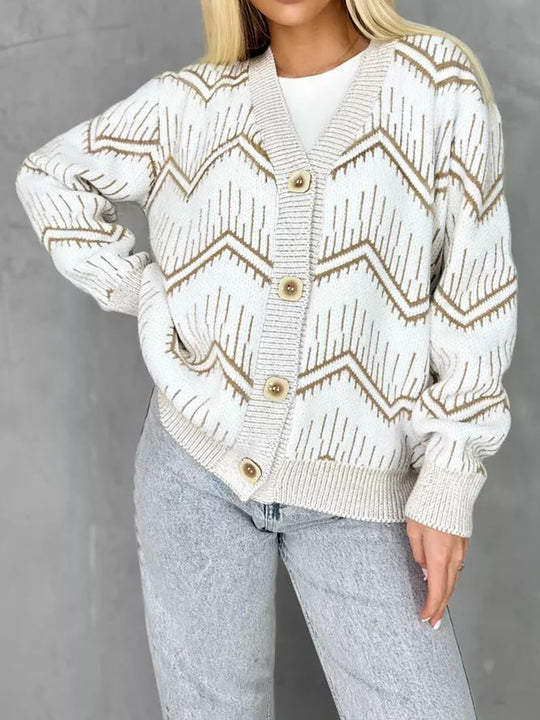 Damen Strickjacke mit modernem Chevron-Muster und erstklassigen Knopfdetails EB