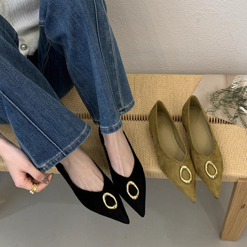 Damen elegante spitze Pumps mit dekorativen Metallakzenten EB