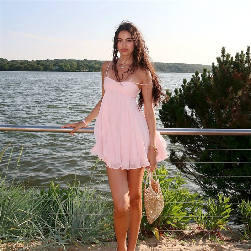 Damen Sommerliches Minikleid mit zarten Spaghettiträgern und schwingendem Rock EB