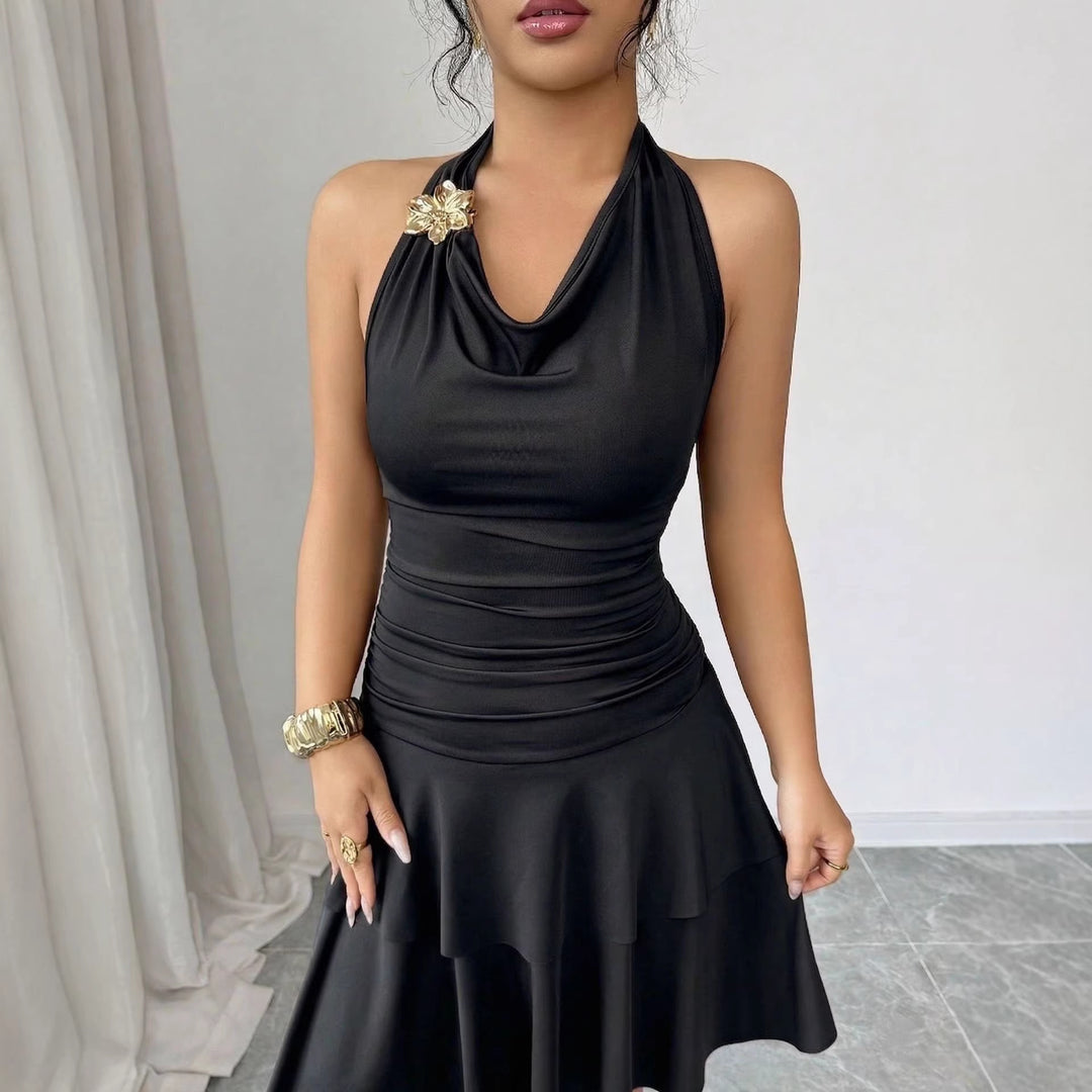 Damen nan Halter-Midikleid mit Wasserfall-Ausschnitt, taillierter Raffung und stufenweisem Volantrock EB