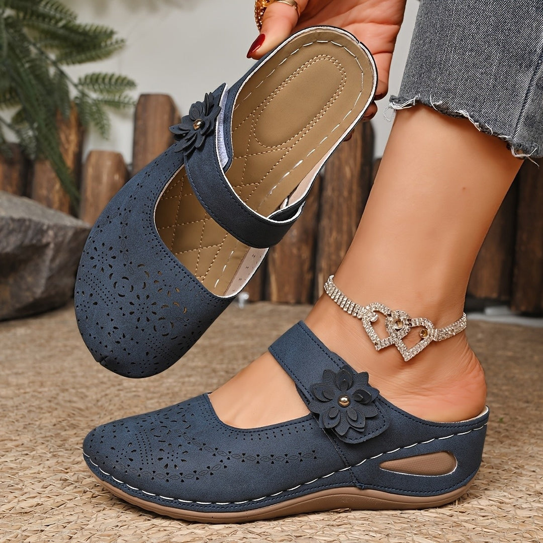 Damen Komfortable Clogs mit floralem Cut-Out-Design und rutschfester Sohle EB